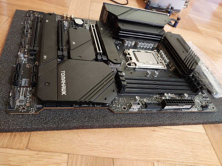 Intel Core i9 13900KF + MSI Z690 Tomahawk DDR4 Wi-fi
