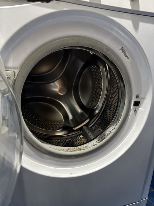 Машинка стиральная