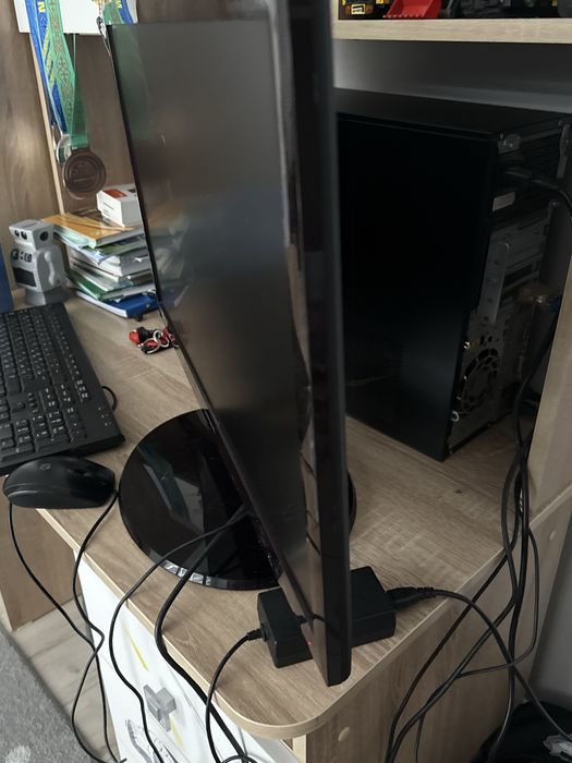 Компьютер  фирмы самсунг