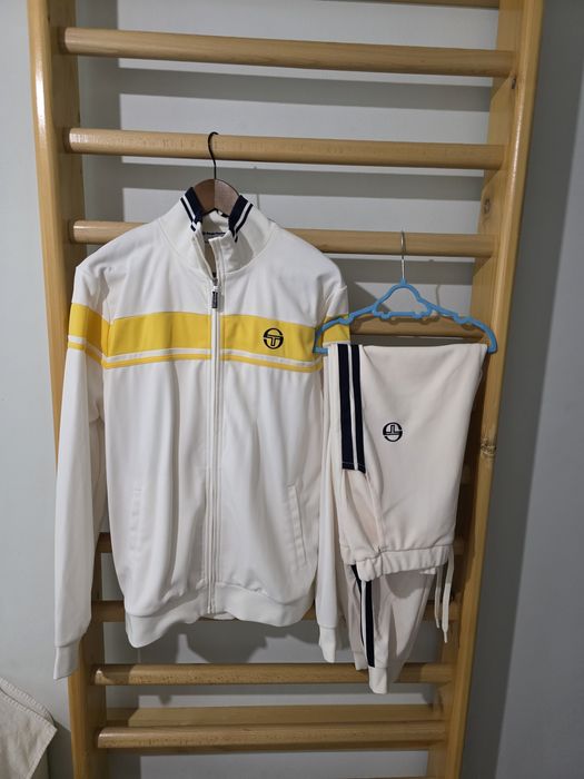 Trening  Sergio Tachini, marimea L,  merge si M, pret 320