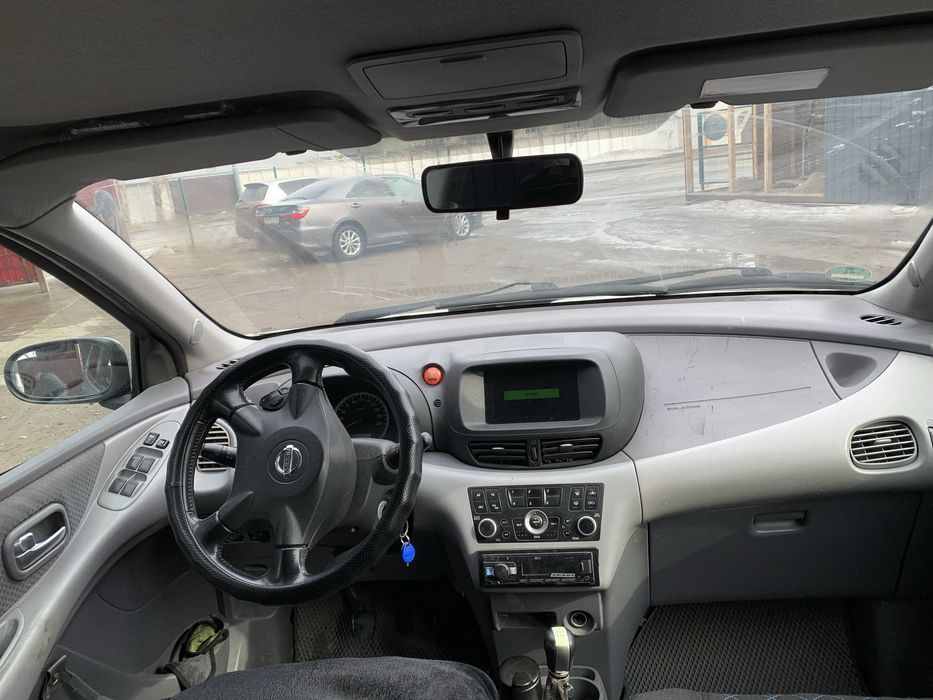 Продам Nissan Almera Tino