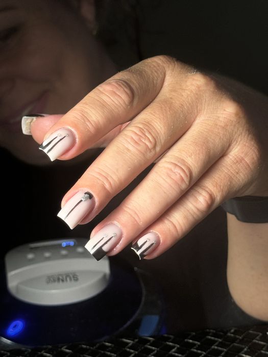 Unghii cu gel si oja semipermanenta