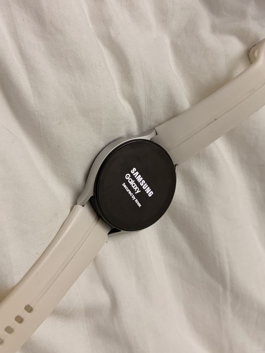 Samsung Galaxy Watch 5 44mm — оригинал, рабочее состояние