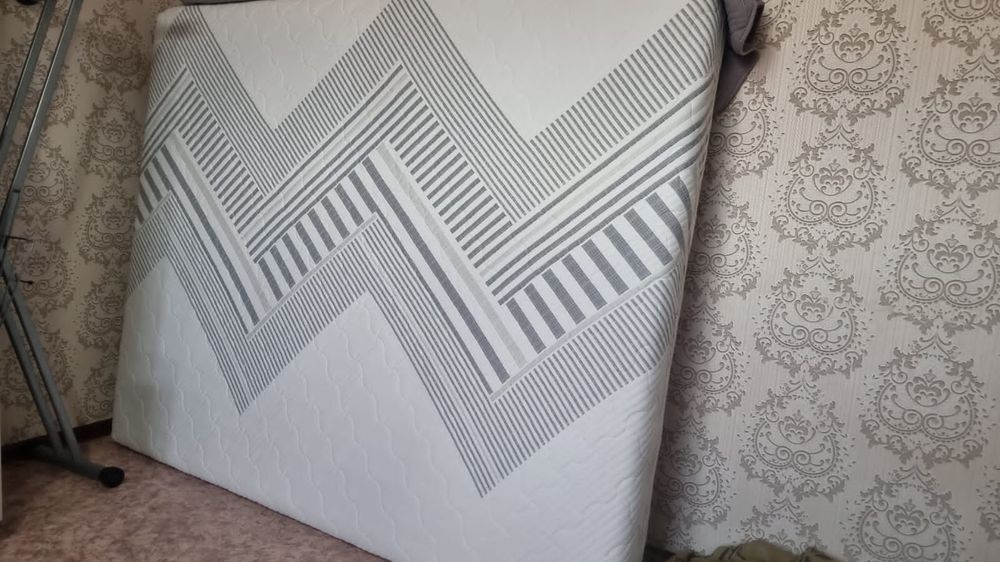 Продам матрас 160×200