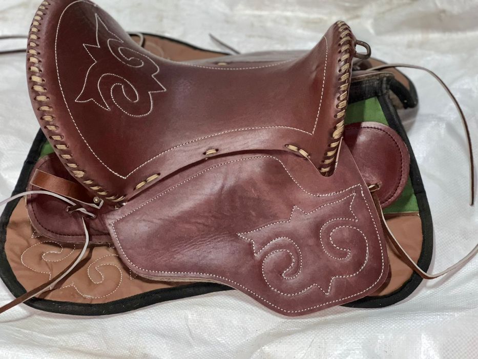 Продам новое седло кавалерия