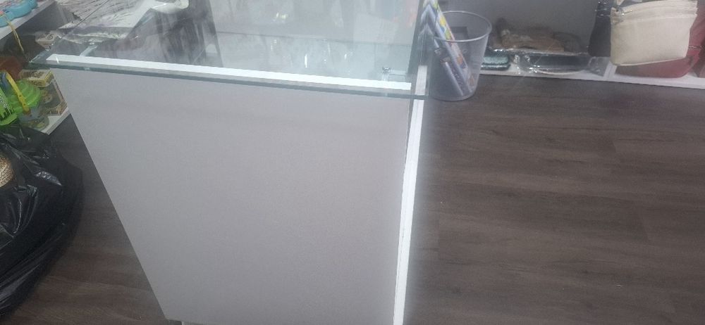 Tejghea magazin, 60 x 120 cm