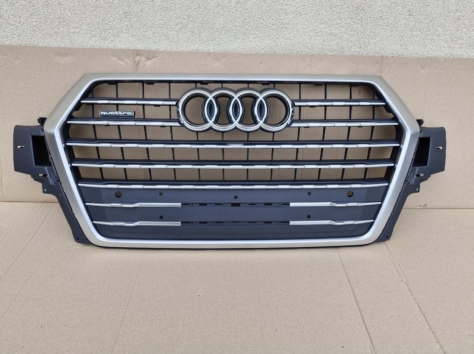 Grila centrala Audi Q7 NOUA 2016-2019
