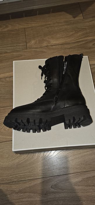 Дамски боти  Tamaris. Естествена кожа с подплата. Номер 40..