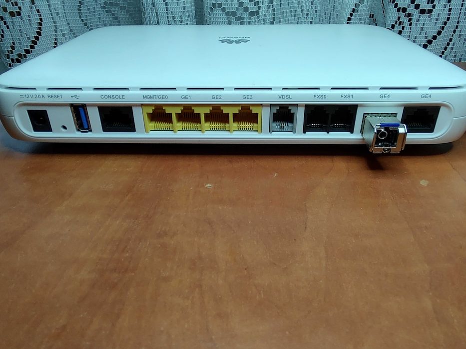 Router Enterprise Huawei NetEngine AR617VW AR600 WiFi Voce Gigabit SFP