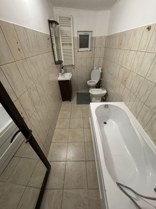 Apartament cu 2 camere Decomandat