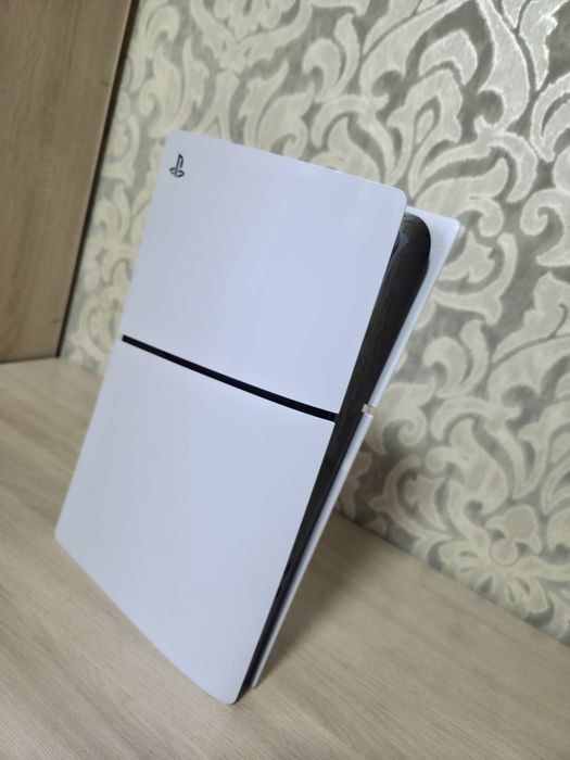 Продам Playstation 5 Slim 800gb
