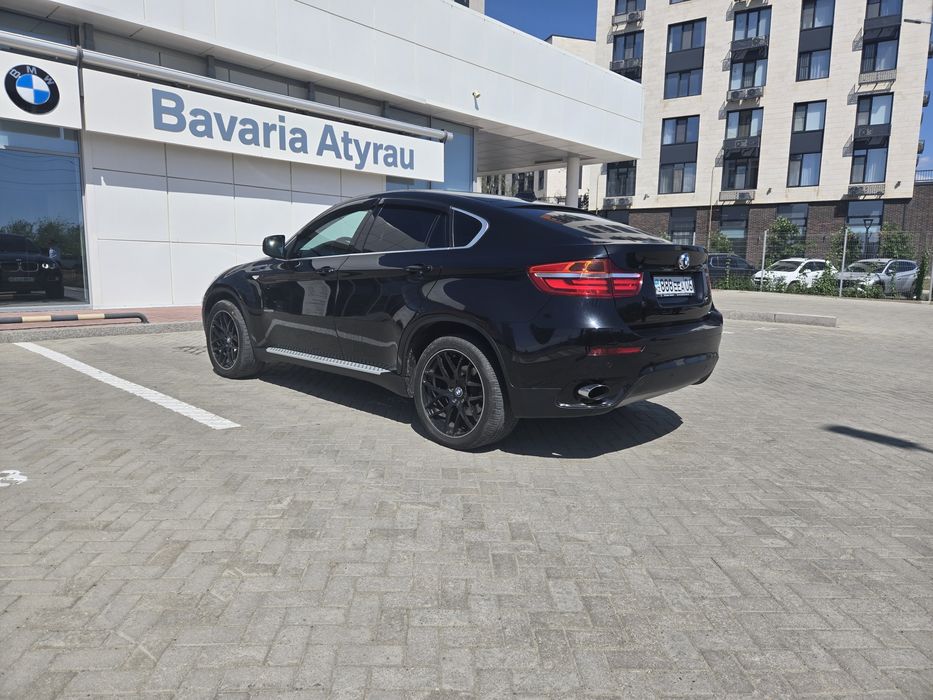 Продаем БМВ Х6, 2013г.в.