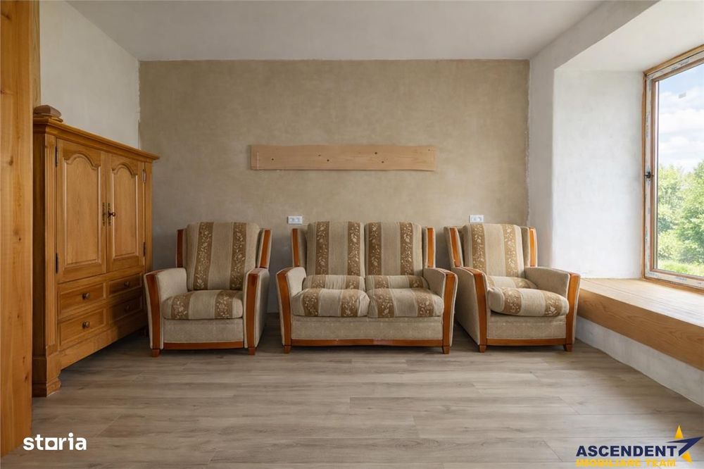 FILM! Constructie rustica tip Casa Verde, cu parau si panorama impresi