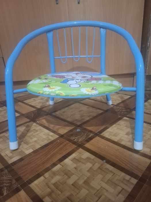 Детский стульчик