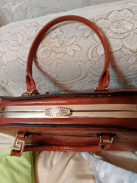 Продается сумка дамская