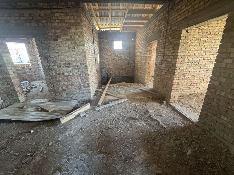 Продам дом не достроенный