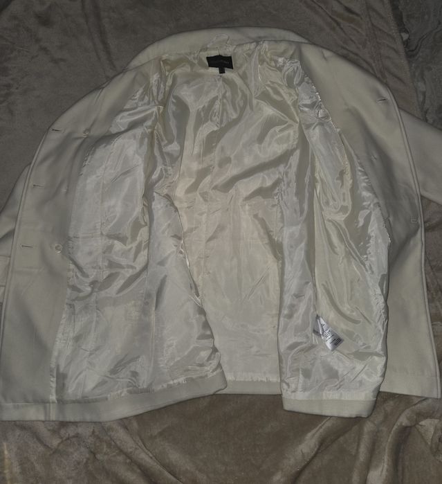 Haina eleganta alb unt