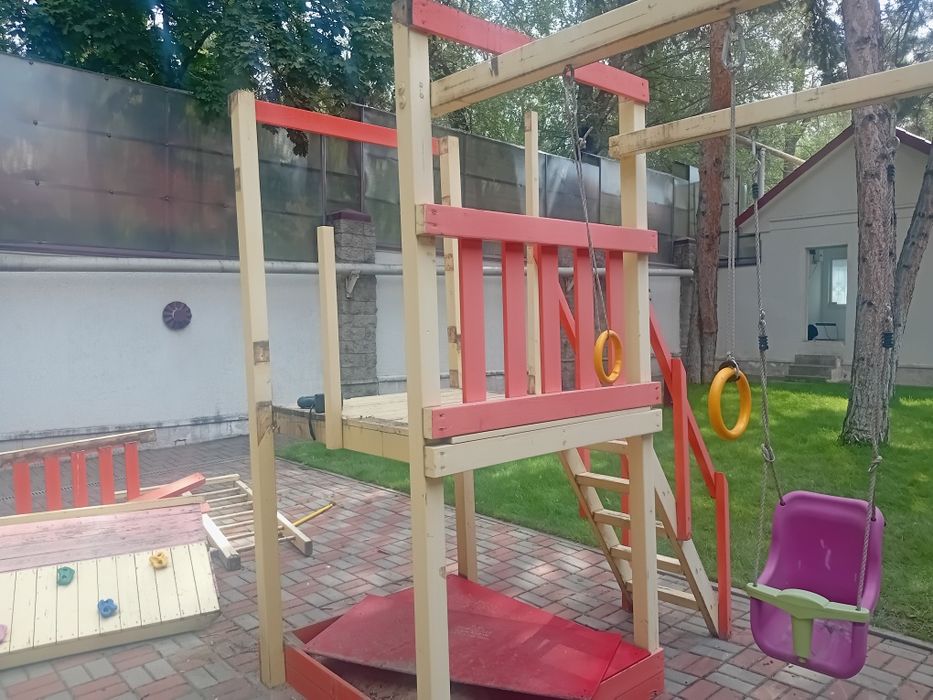 Продам детскую горку