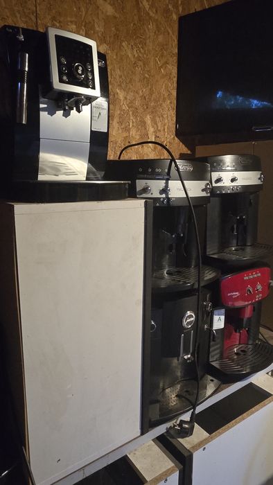 DeLonghi Magnifica , Privileg, Jura