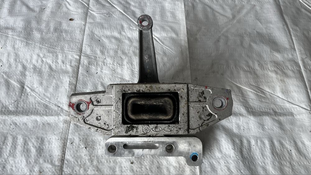 Тампон на двигател Kia Ceed 3