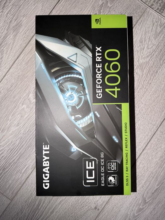 RTX 4060 gigabyteEAGLE OC 8GB