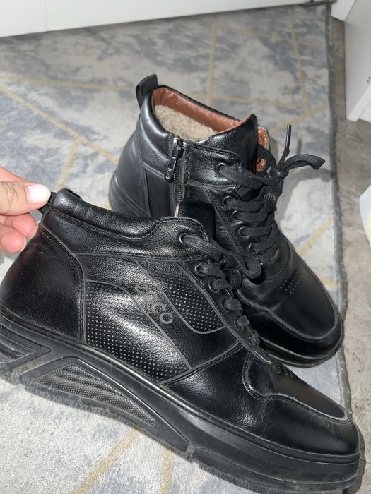 мужский етік сатылады