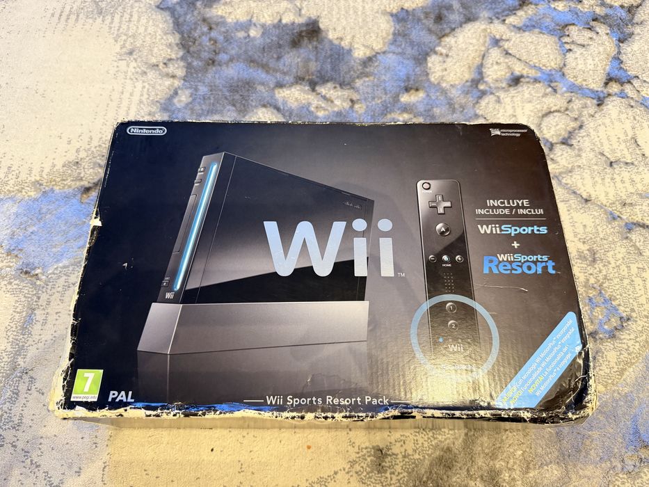 Vand Consola Nintendo Wii neagra la cutie