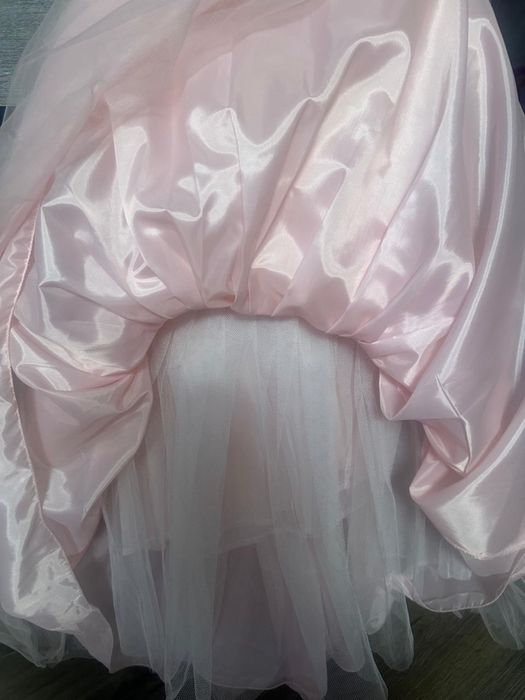 Платье праздничное