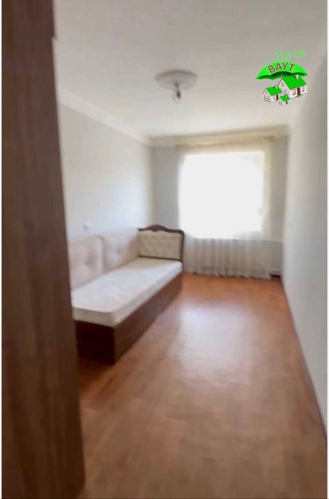 3 комнатная Чиланзар Казирабад Орт.Метро М.Улугбек,Балкон:2х6 х