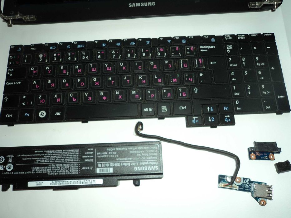 Лаптоп SAMSUNG RV510 на части
