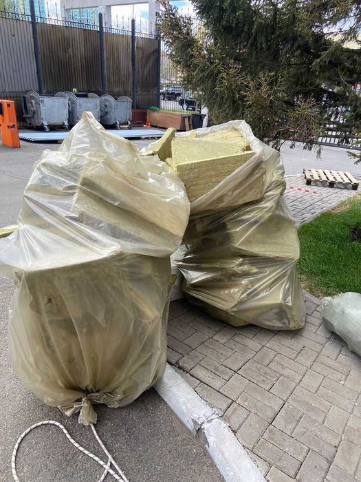 Продам минплиту в больших мешках