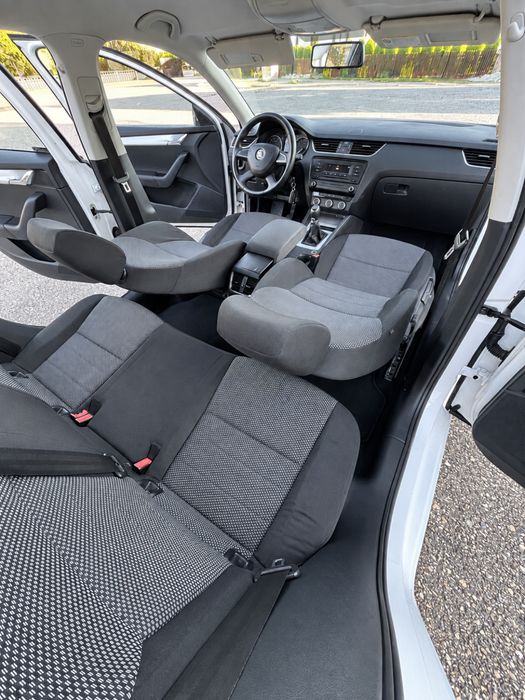 SKODA Octavia 2014 — imagine 4