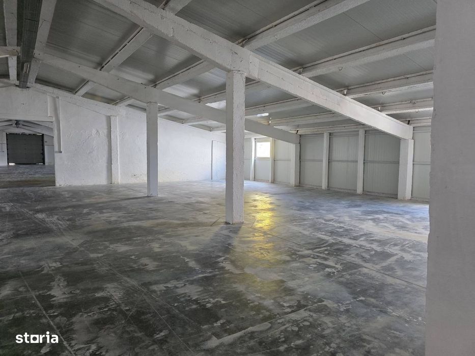 Hală De Vânzare În Palota , Teren 1.568 Mp ,Acces  Vehicule Grele