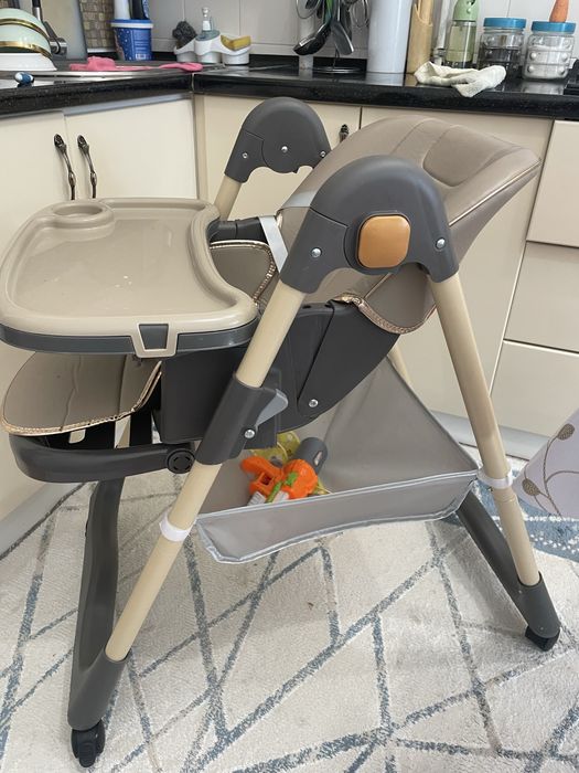 Столик для кормления