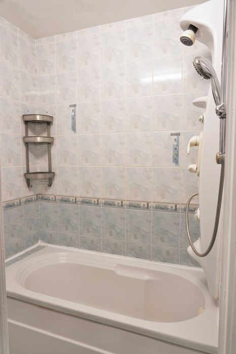 Дава се под наем Четиристаен апартамент в Варна, Аспарухово - 90 кв.м за 510 € - Снимка #11