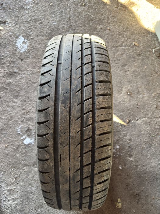 Продам шины Viatti 195/65/R15