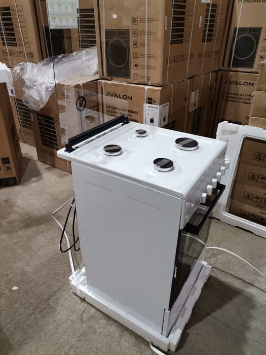 Продам новую газ плиту