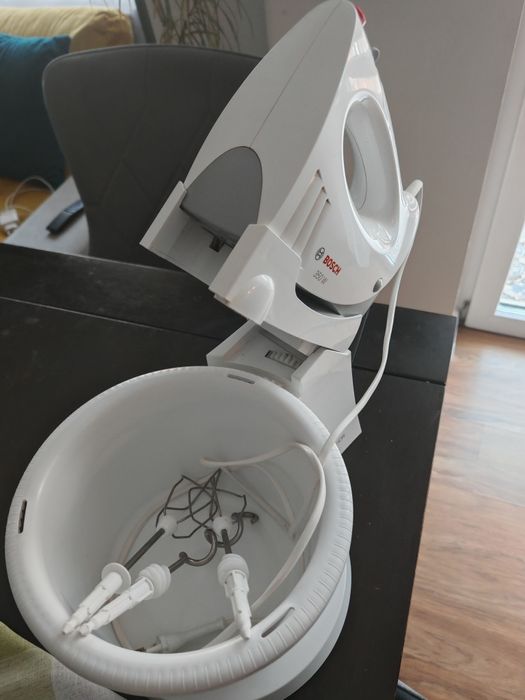 Vând mixer Bosch