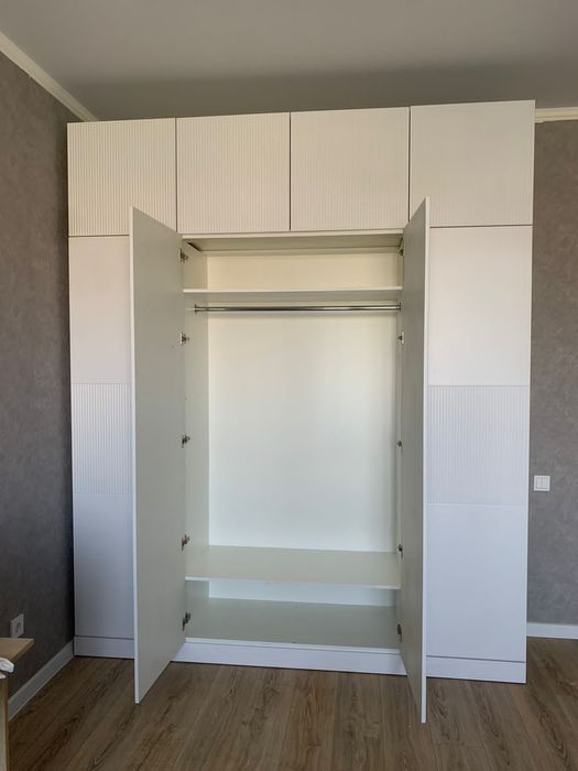 Гардероб на заказ шкаф