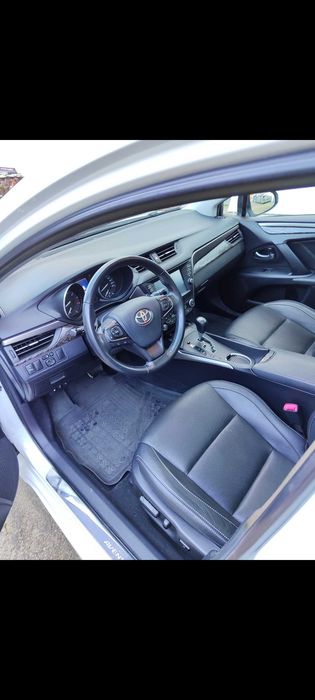 Toyota Avensis 1,8 full екстри