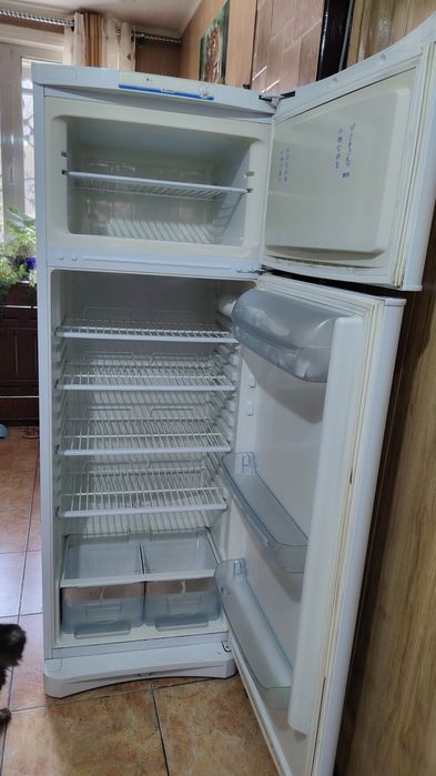 Срочно продаётся холодильник