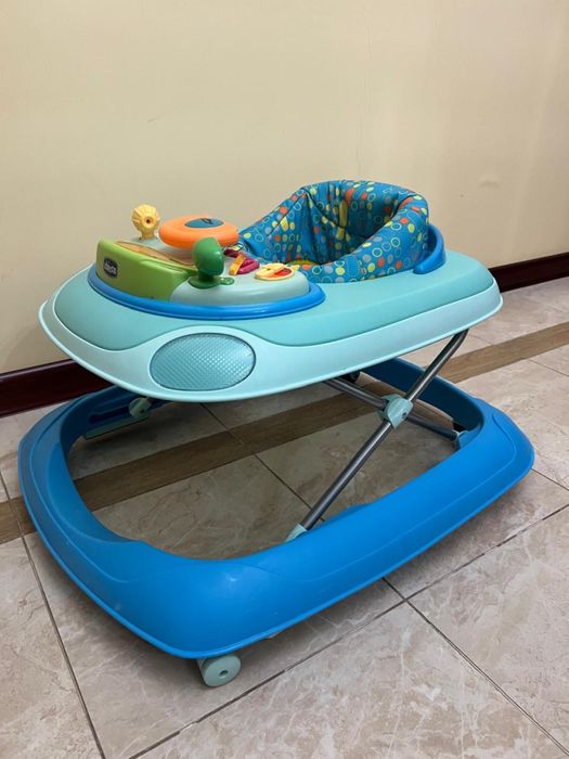 Ходунок Chicco в отличном состояний