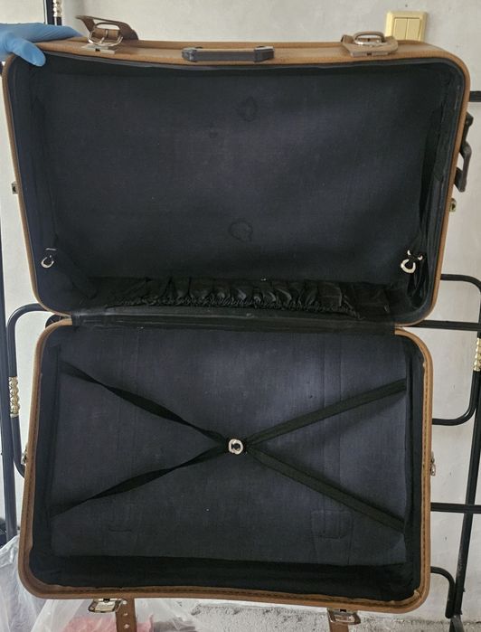 Ретро Кожен Куфар Нов