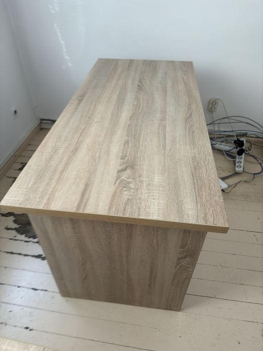 Бюро за офис или дом