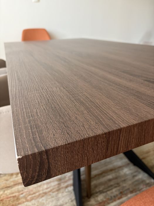 Трапезни столове и маса