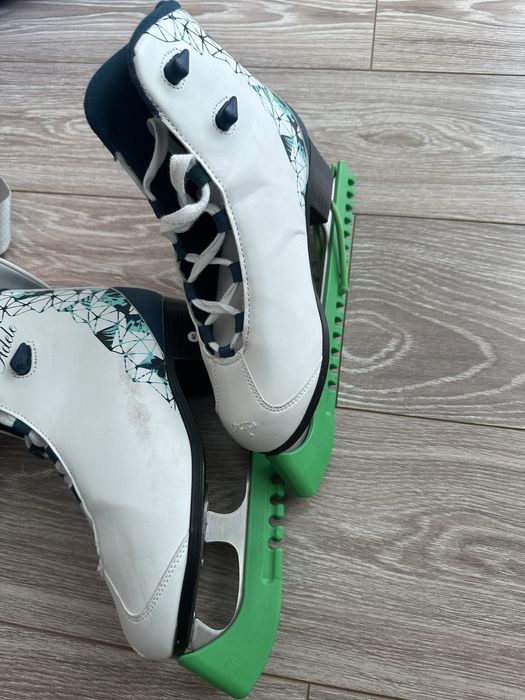 коньки фигурное катание