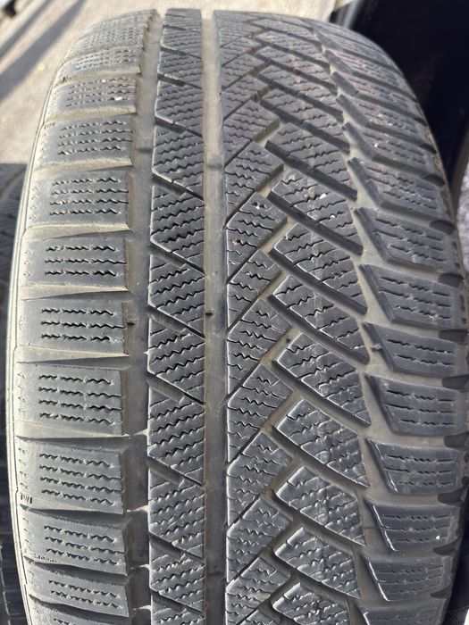 Зимни гуми 245/45/18