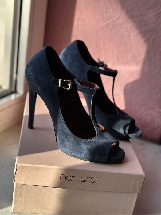 Замшевые туфли Pier Lucci