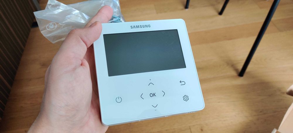 Controller AC pe cablu Samsung MWR-WG00JN de perete