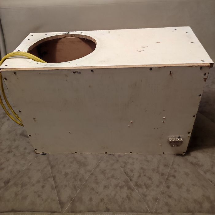 Короб для сабвуфера...